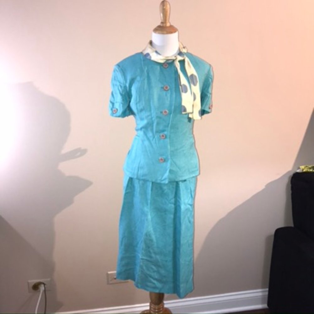 Vintage 1960s Bright blue polka dot ascot 3 piece